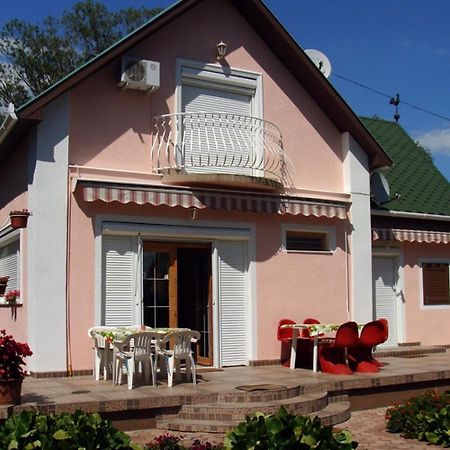 Nyaralo Balatonmariafuerdo Βίλα Εξωτερικό φωτογραφία